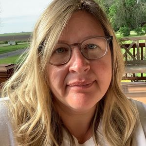 Meet your Posher, Kelly